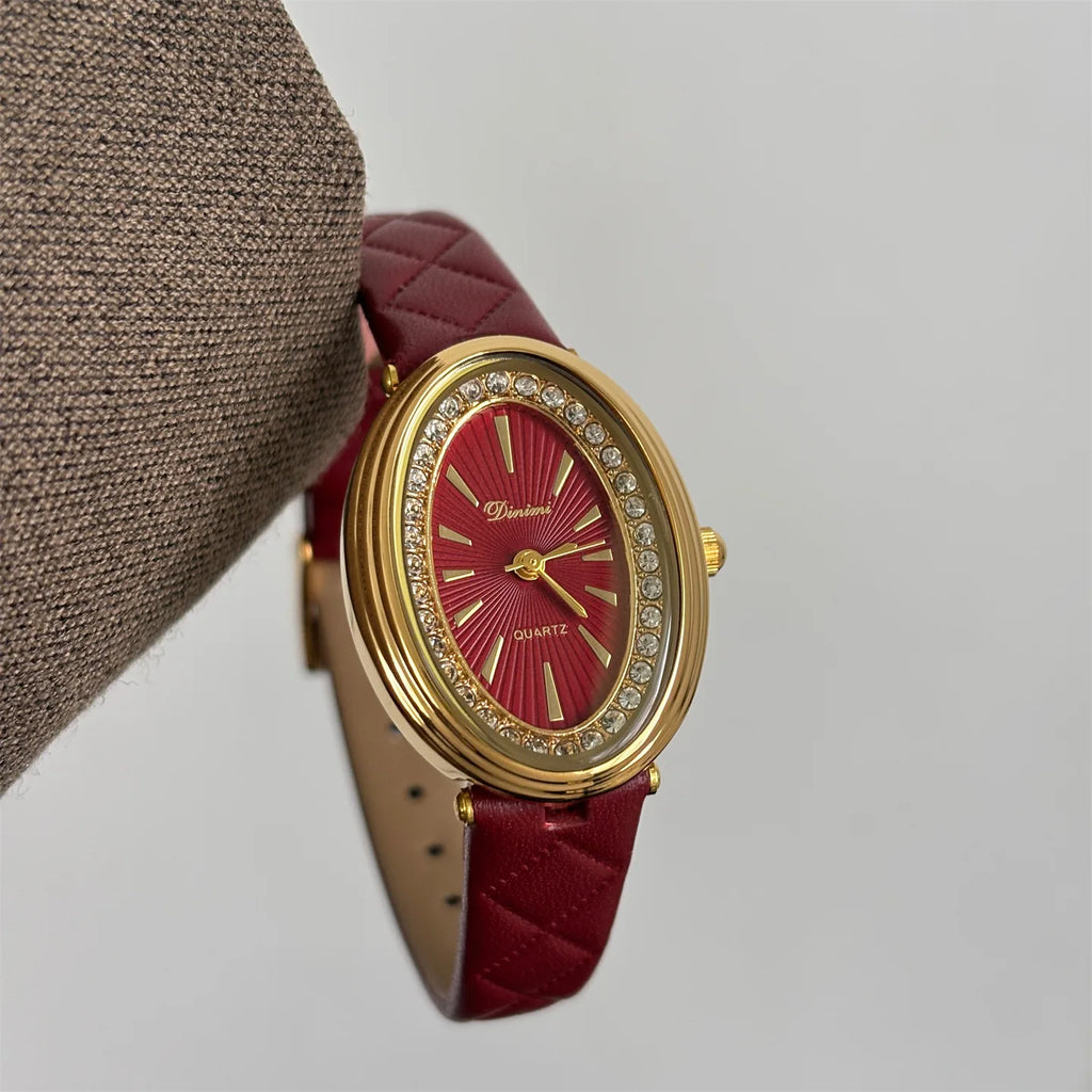 2025 New Pigeon Egg Diamond Plaid Leather Watch Femininity Simple Fashion Versatile Ladies