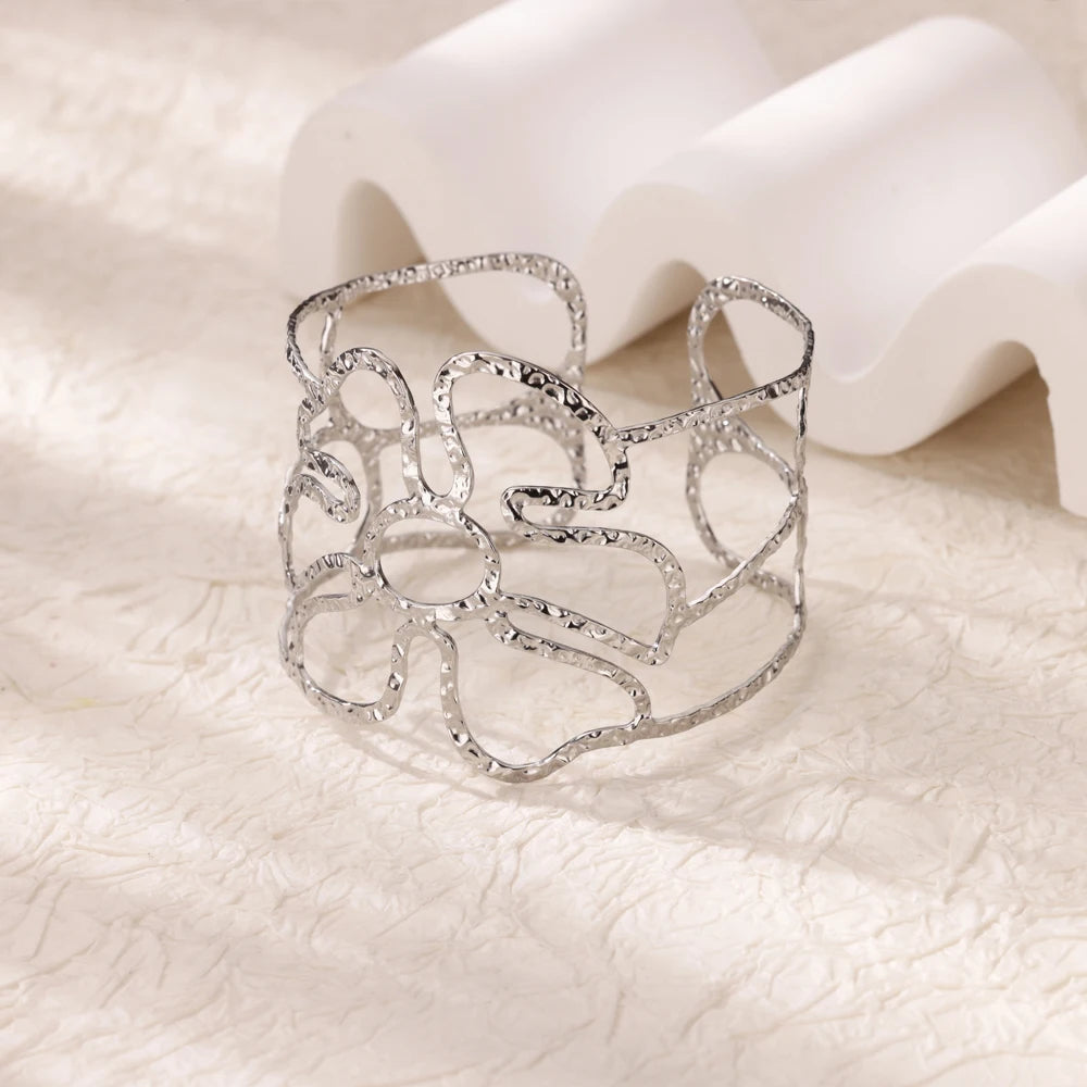 Stainless Steel Wide Bangles for Women Gold Color Flower Leaf Hollow Out Cuff Bangle Bracelet Femme Vintage Wedding Jewelry Gift