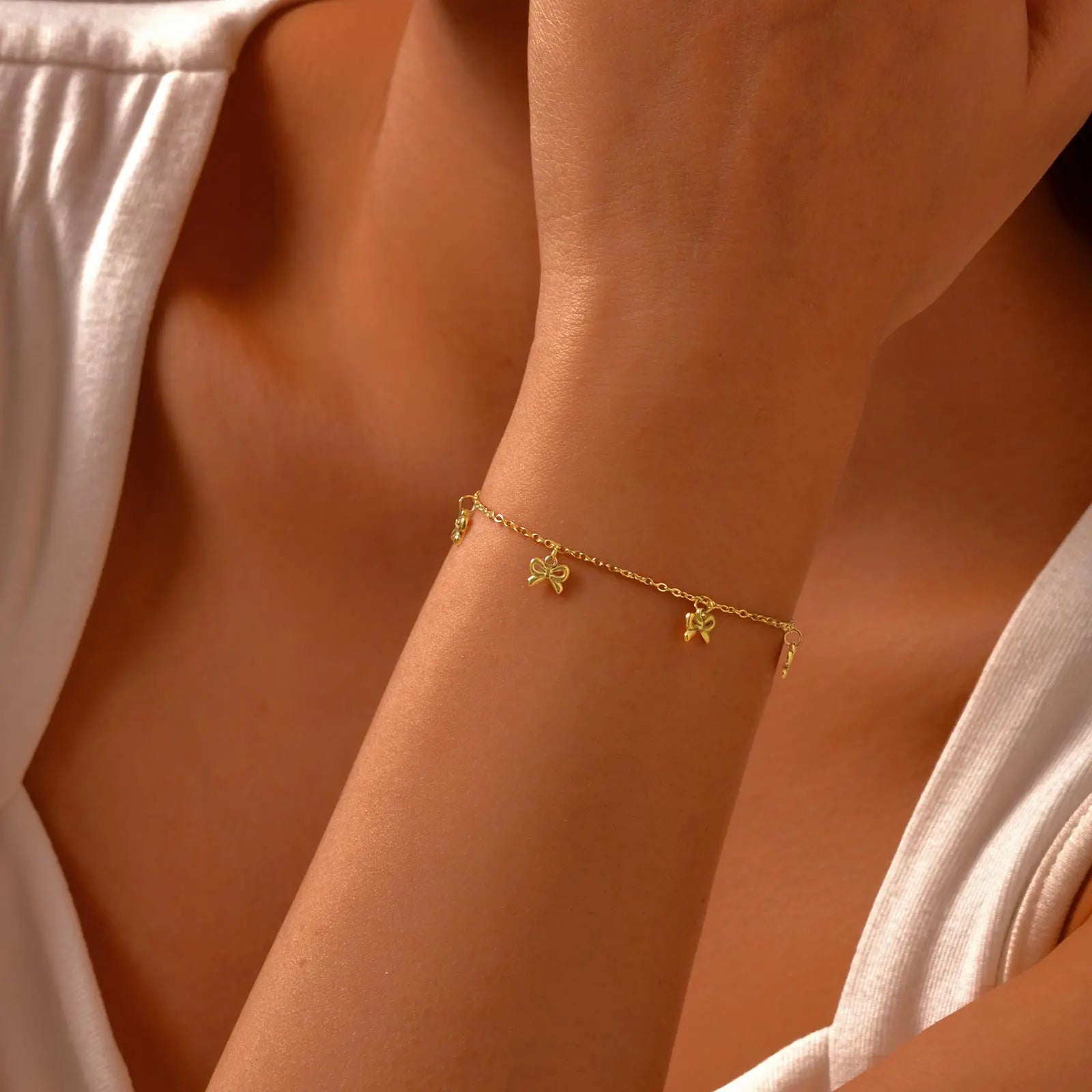 Minimalist Bowknot Bracelet for Women,Gold Color Stainless Steel Flat Rolo Chain Bow Bracelets,Trendy Waterproof Jewelry Gifts