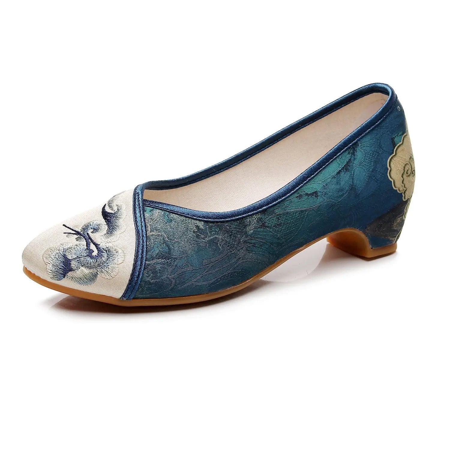 Size 35-40 Summer Old Beijing Cloth Shoes Cheongsam Pointed Toe Women Shoes Ethnic Style Embroidered Shoes