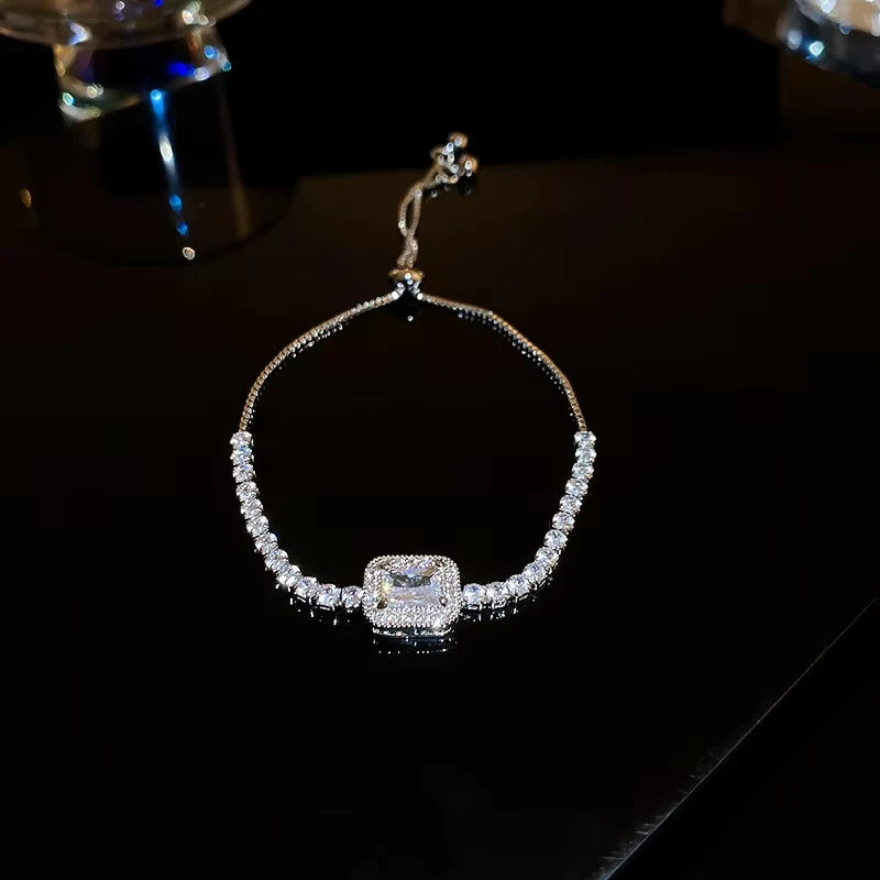 Luxury Adjustable Bracelet Women's Fashion Temperament Geometric Square Rhinestone Bracelet Wristband Party Wedding Jewelry
