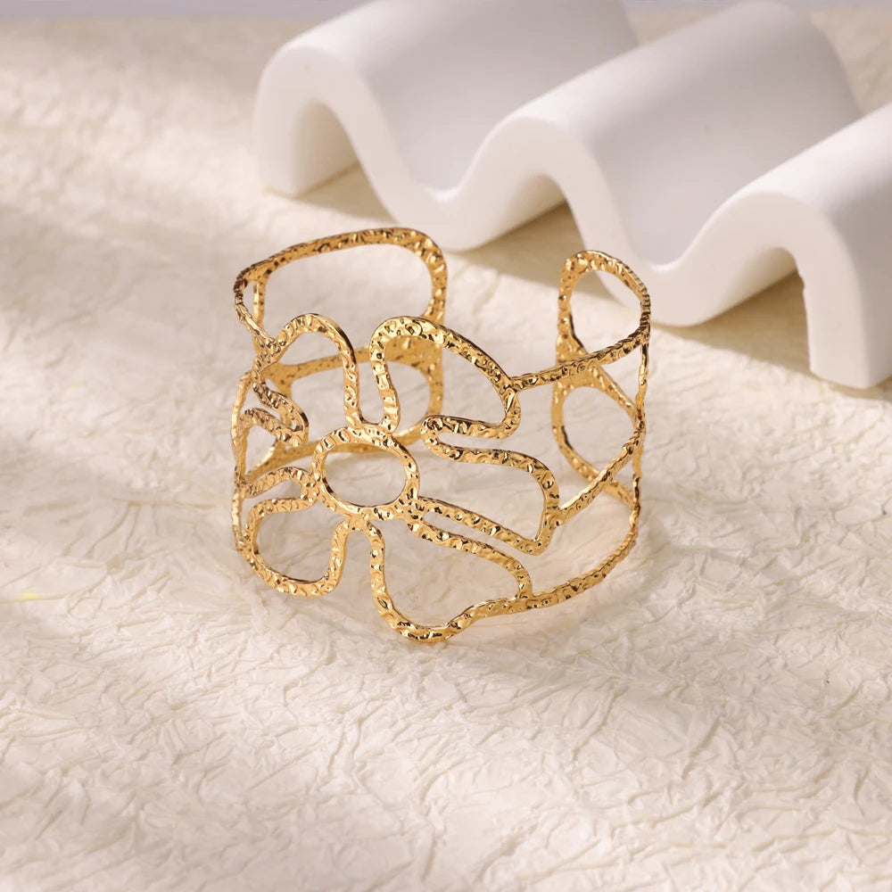 Stainless Steel Wide Bangles for Women Gold Color Flower Leaf Hollow Out Cuff Bangle Bracelet Femme Vintage Wedding Jewelry Gift